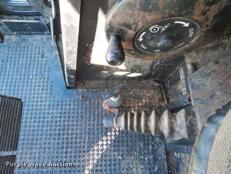 image for item GR9726 John Deere 6620 combine