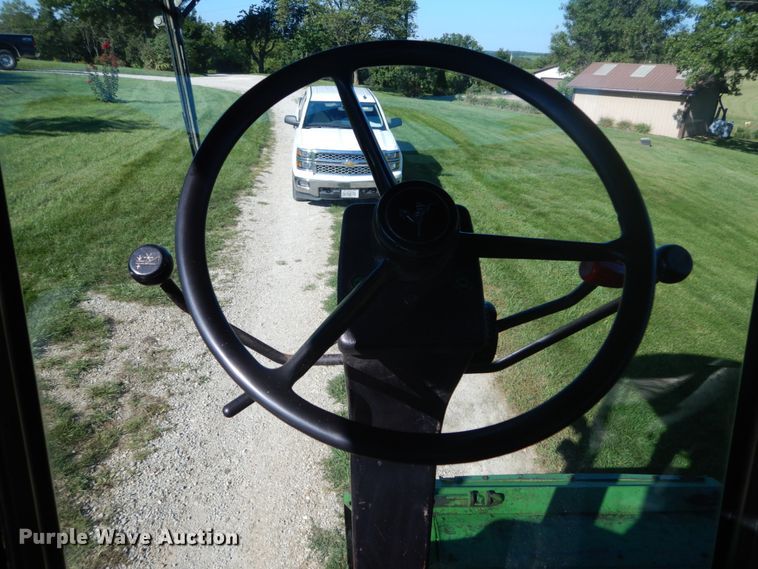 image for item GR9726 John Deere 6620 combine