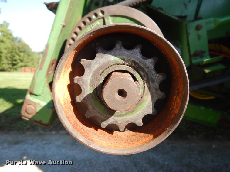 image for item GR9726 John Deere 6620 combine