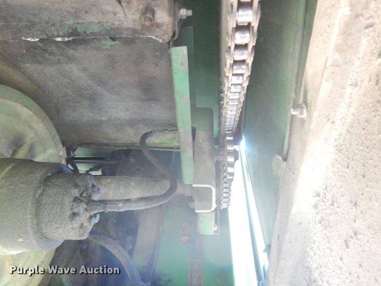 image for item GR9726 John Deere 6620 combine