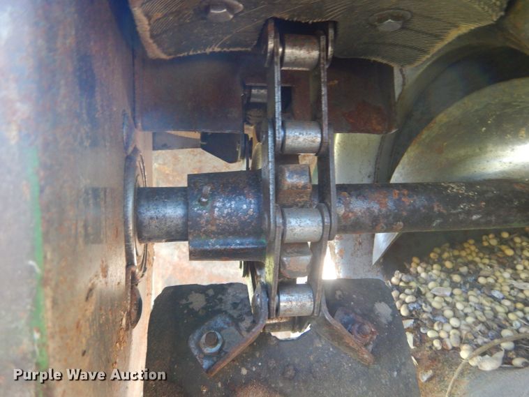 image for item GR9726 John Deere 6620 combine