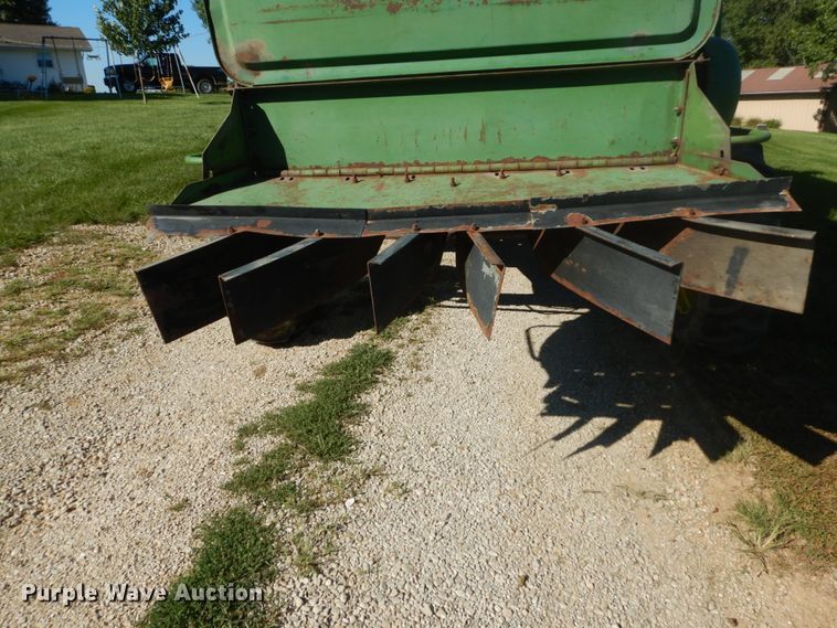 image for item GR9726 John Deere 6620 combine