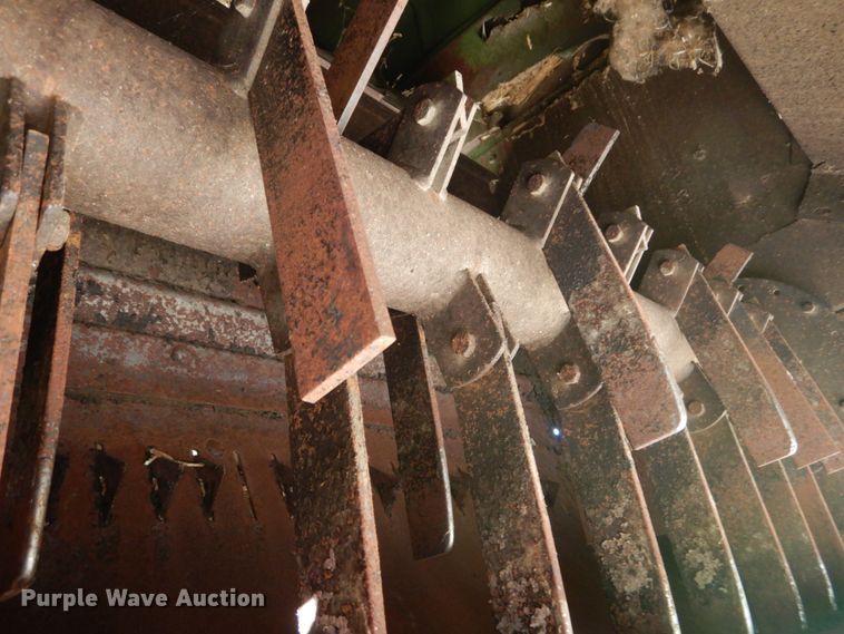 image for item GR9726 John Deere 6620 combine