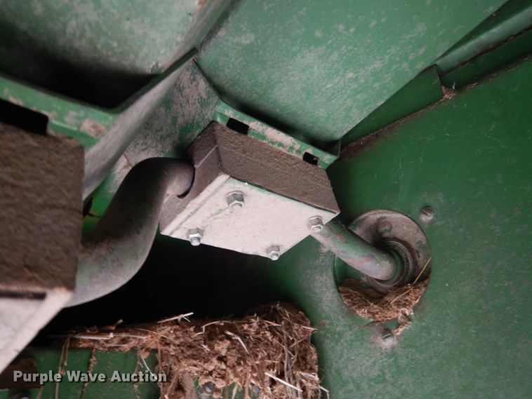 image for item GR9726 John Deere 6620 combine