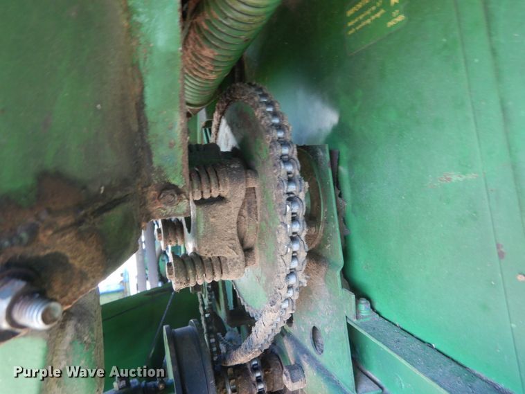 image for item GR9726 John Deere 6620 combine