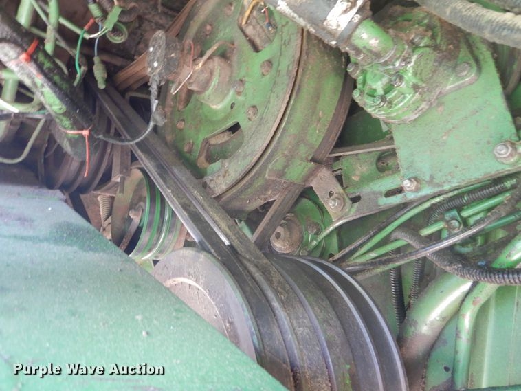 image for item GR9726 John Deere 6620 combine