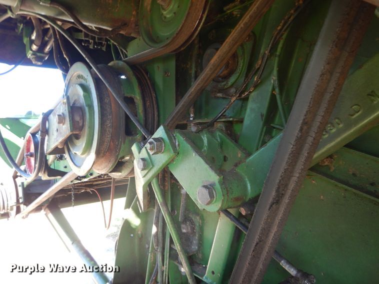 image for item GR9726 John Deere 6620 combine