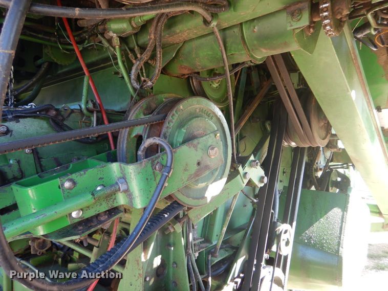 image for item GR9726 John Deere 6620 combine
