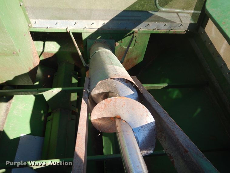 image for item GR9726 John Deere 6620 combine