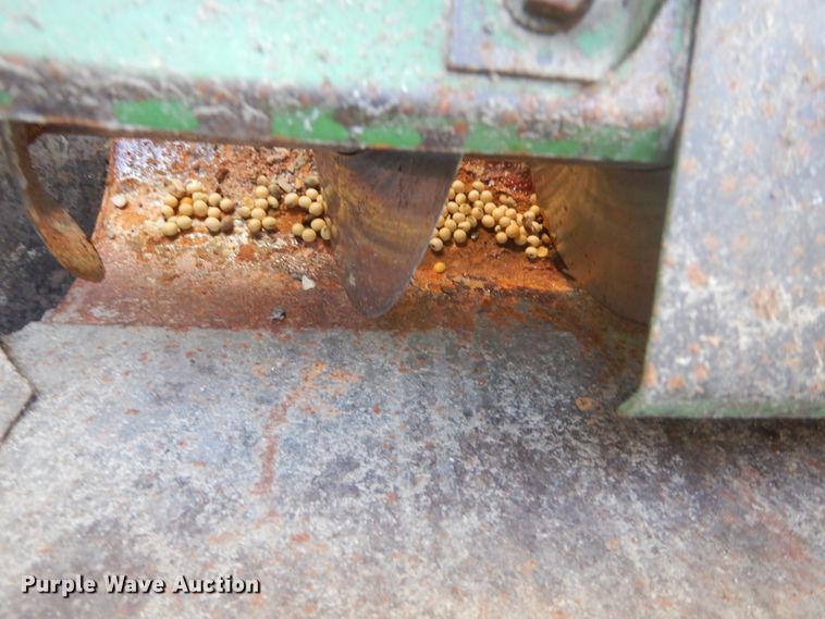 image for item GR9726 John Deere 6620 combine