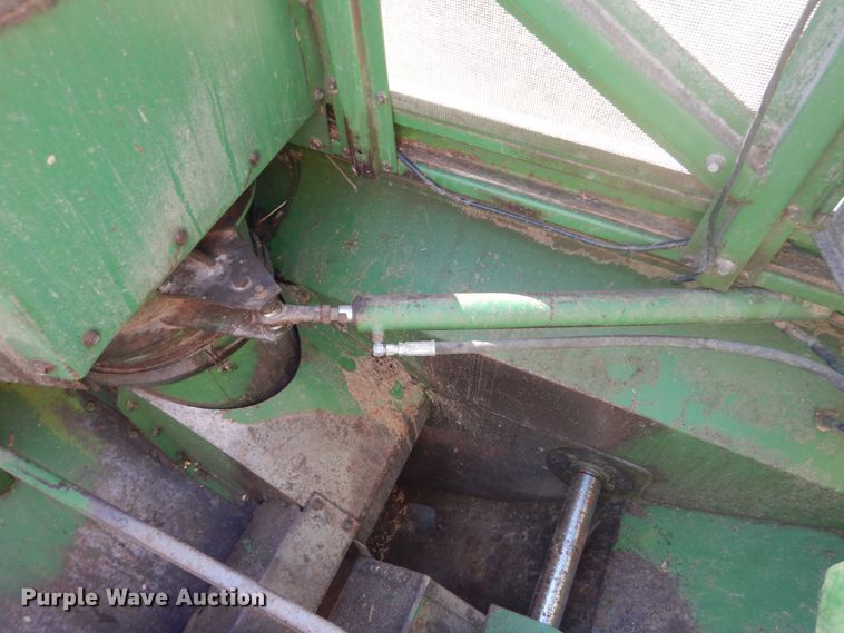 image for item GR9726 John Deere 6620 combine