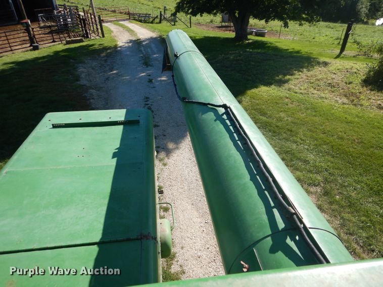 image for item GR9726 John Deere 6620 combine