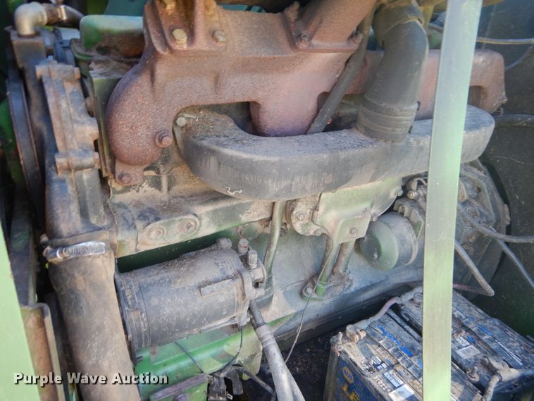 image for item GR9726 John Deere 6620 combine