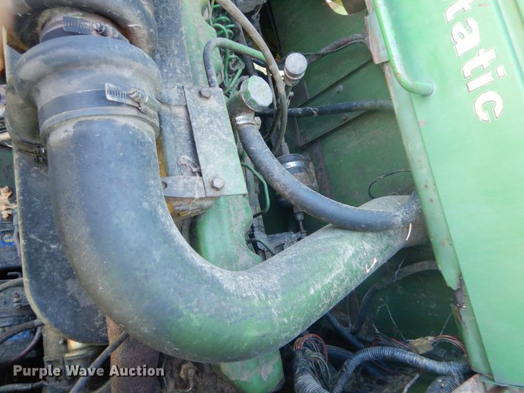 image for item GR9726 John Deere 6620 combine