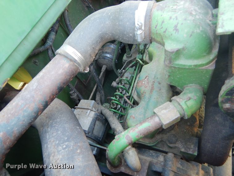 image for item GR9726 John Deere 6620 combine