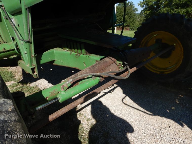 image for item GR9726 John Deere 6620 combine