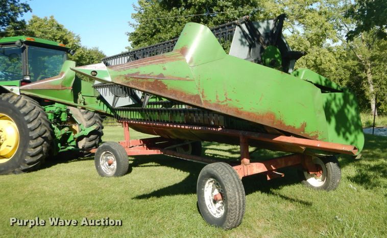 image for item GR9726 John Deere 6620 combine