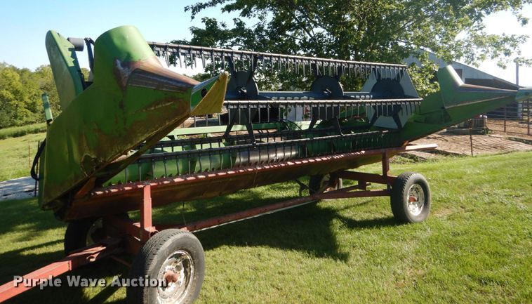 image for item GR9726 John Deere 6620 combine