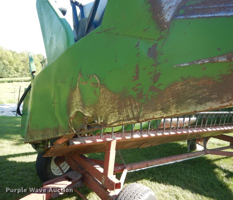 image for item GR9726 John Deere 6620 combine