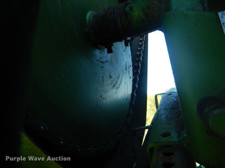 image for item GR9726 John Deere 6620 combine