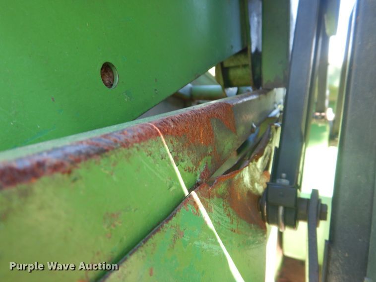 image for item GR9726 John Deere 6620 combine