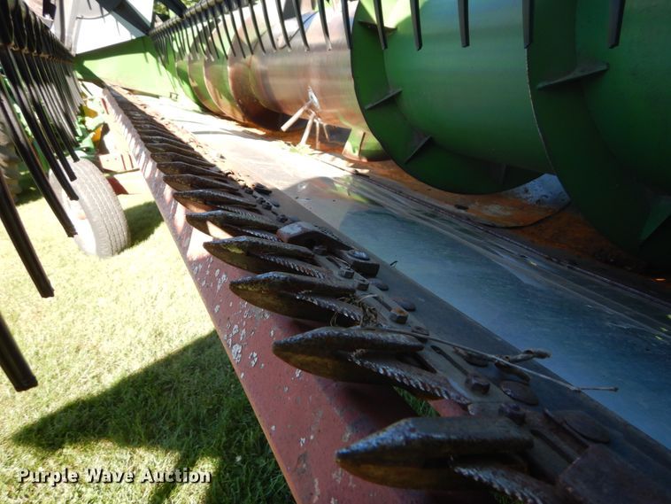 image for item GR9726 John Deere 6620 combine