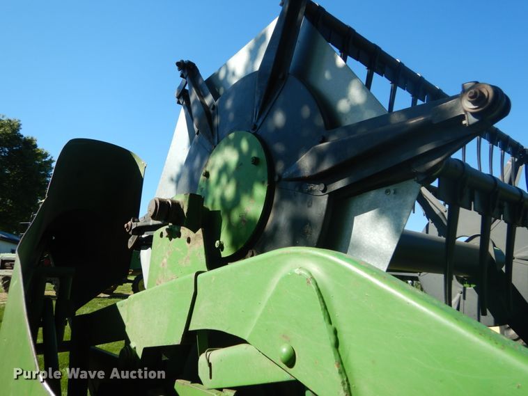image for item GR9726 John Deere 6620 combine