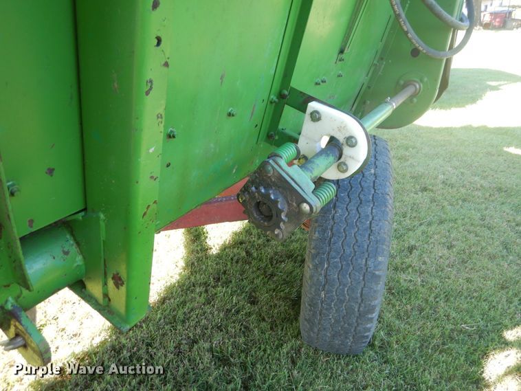 image for item GR9726 John Deere 6620 combine