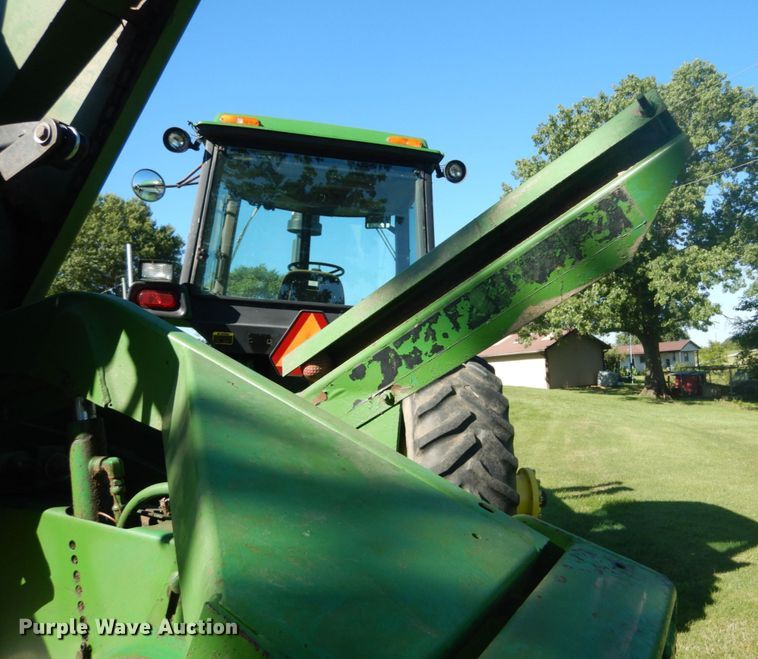 image for item GR9726 John Deere 6620 combine