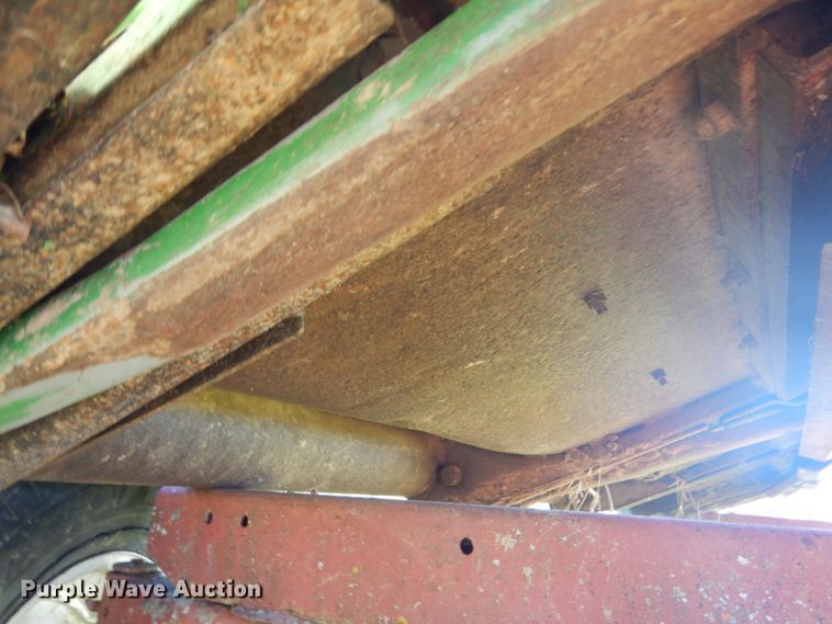 image for item GR9726 John Deere 6620 combine