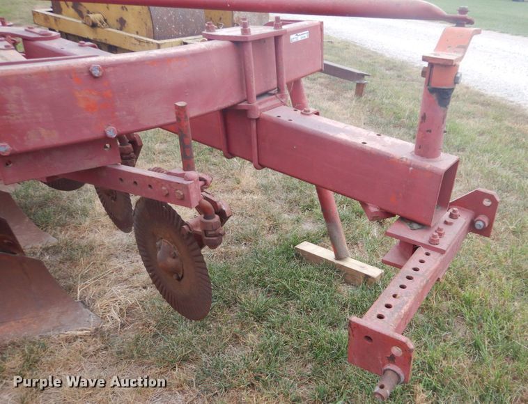 image for item GR9799 White Farm five bottom plow