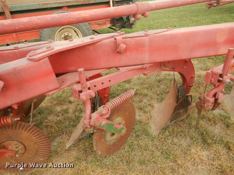 image for item GR9799 White Farm five bottom plow