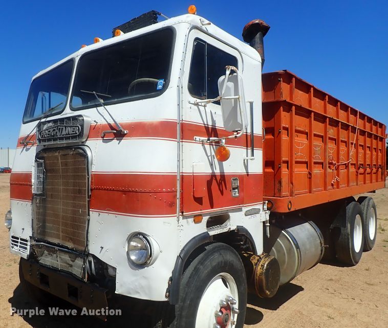 image for item GV9618 1976 Freightliner 6342T  grain truck