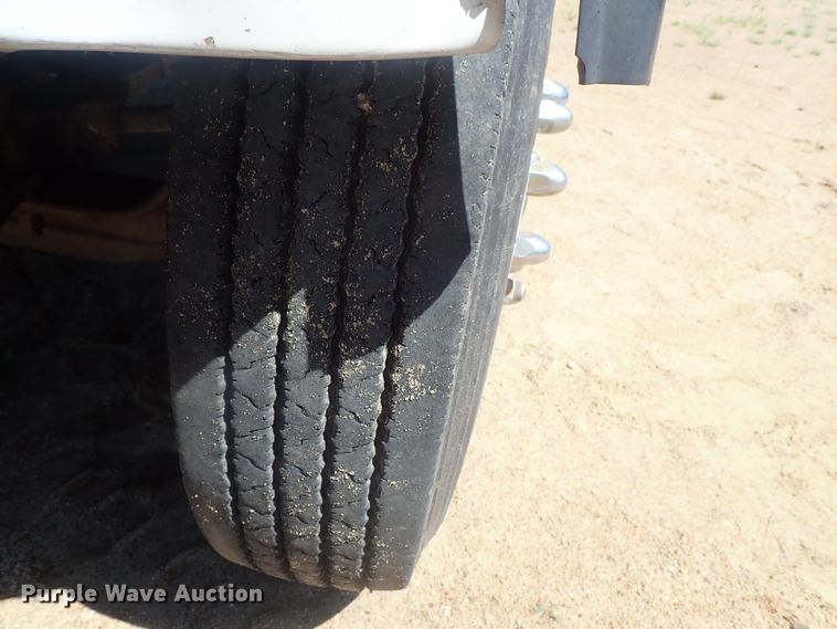 image for item GV9618 1976 Freightliner 6342T  grain truck