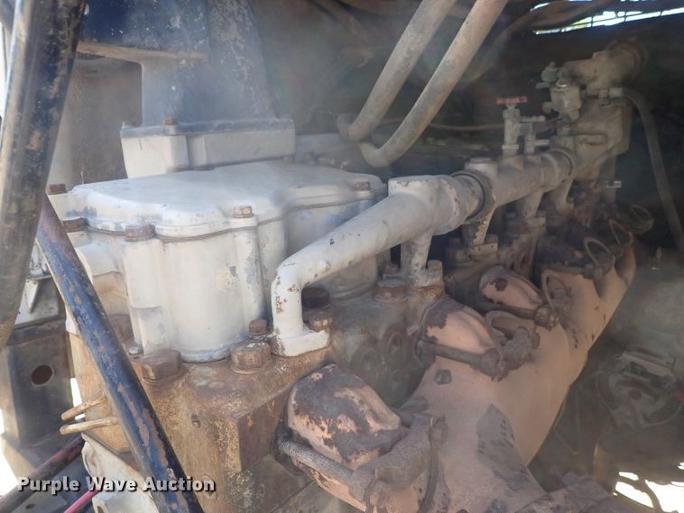 image for item GV9618 1976 Freightliner 6342T  grain truck