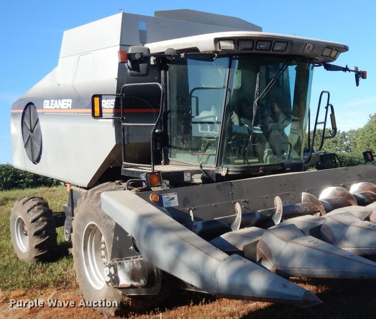 image for item HA9351 2006 Gleaner R65 combine