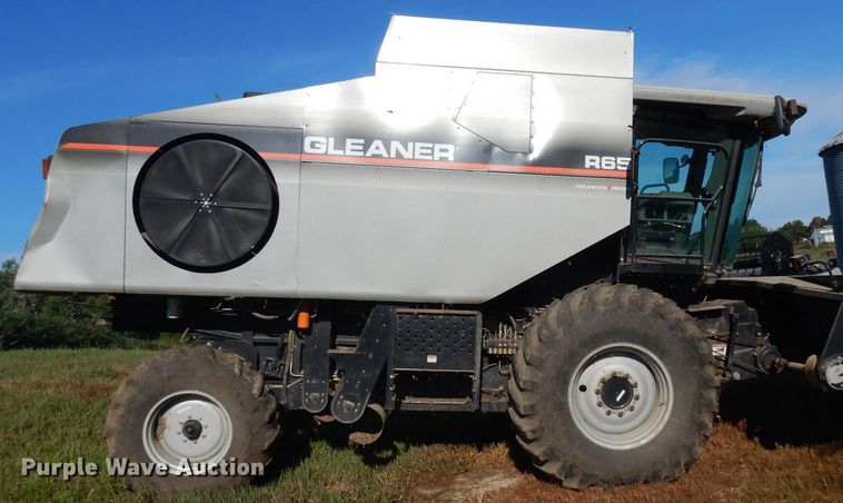 image for item HA9351 2006 Gleaner R65 combine