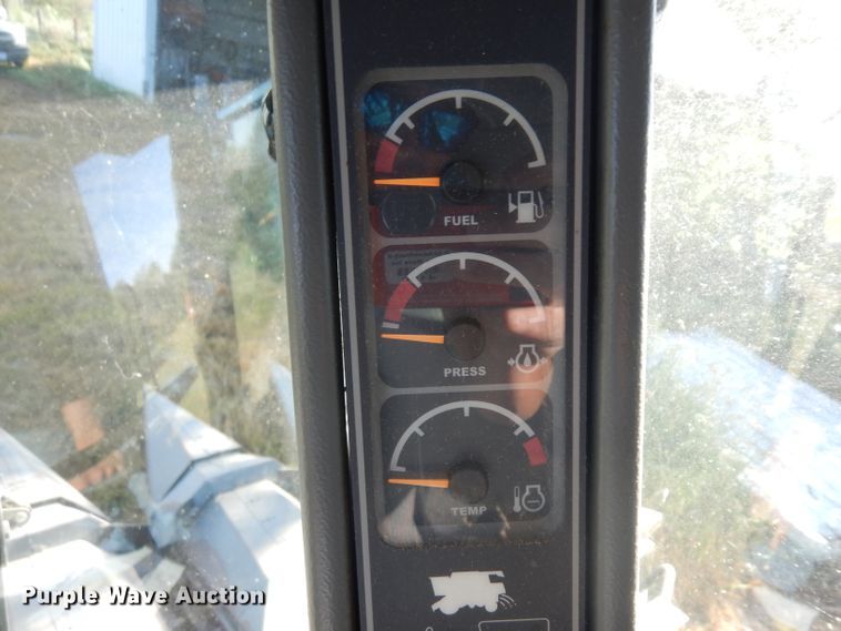 image for item HA9351 2006 Gleaner R65 combine