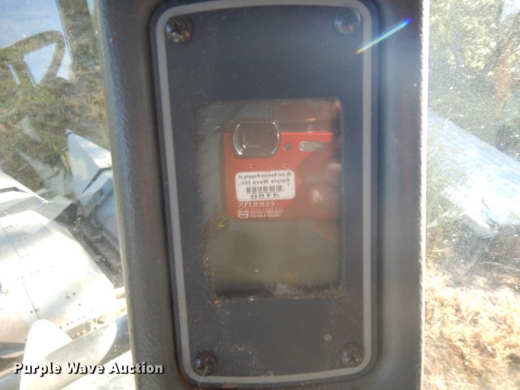 image for item HA9351 2006 Gleaner R65 combine