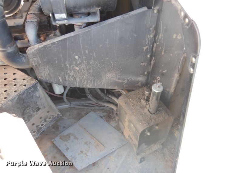 image for item HA9351 2006 Gleaner R65 combine