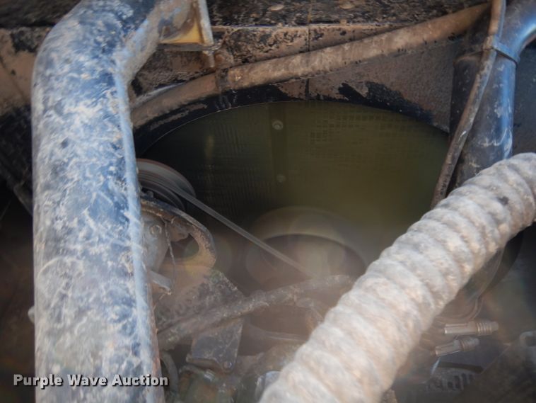 image for item HA9351 2006 Gleaner R65 combine