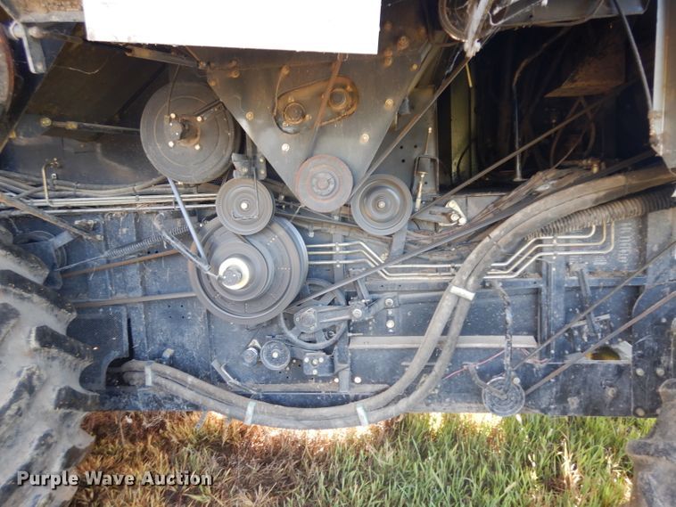 image for item HA9351 2006 Gleaner R65 combine