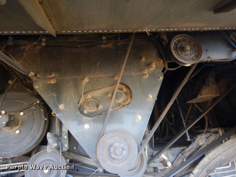 image for item HA9351 2006 Gleaner R65 combine