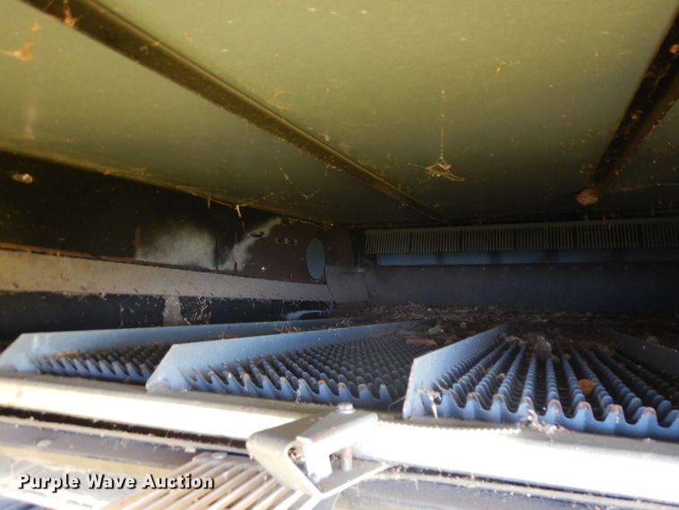 image for item HA9351 2006 Gleaner R65 combine