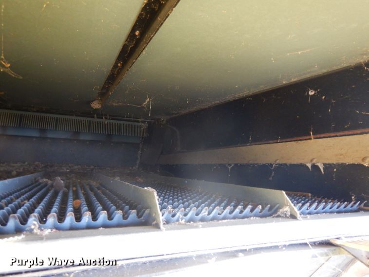 image for item HA9351 2006 Gleaner R65 combine