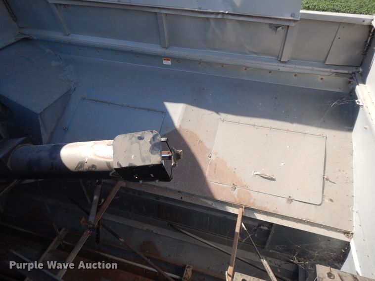 image for item HA9351 2006 Gleaner R65 combine