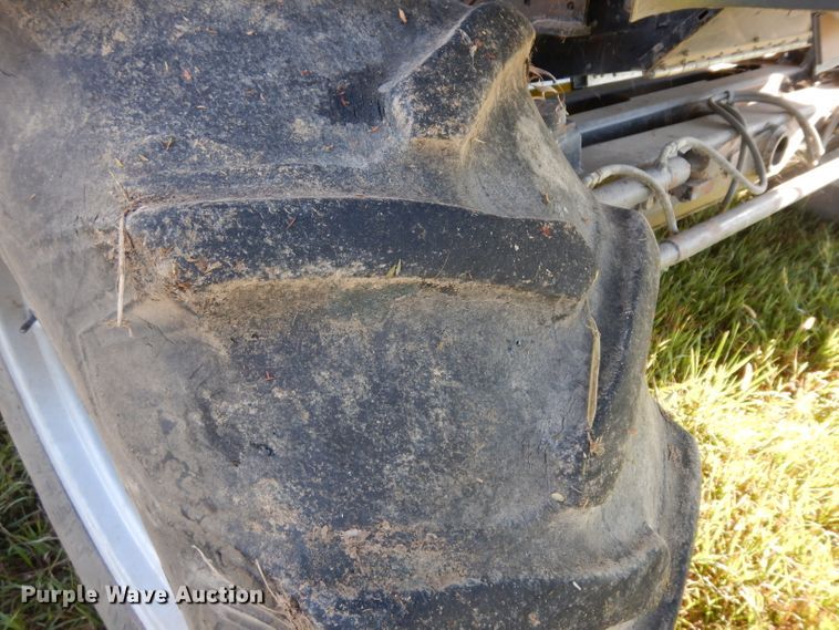 image for item HA9351 2006 Gleaner R65 combine