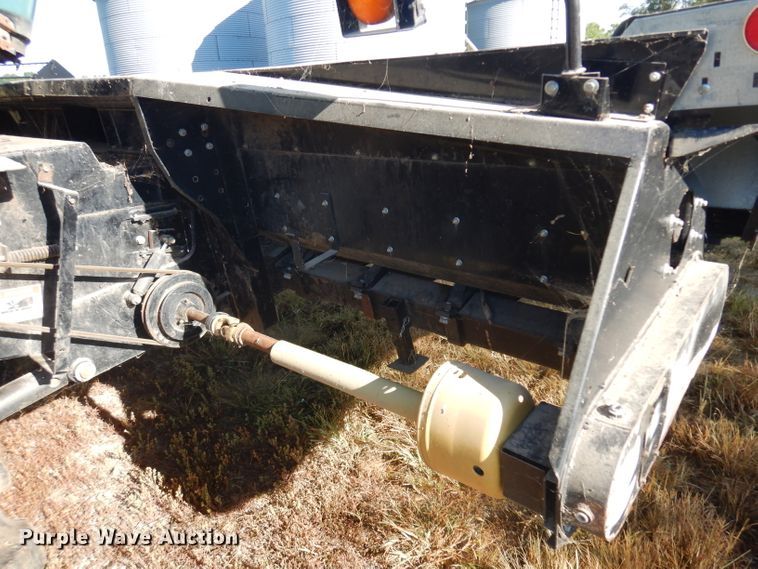 image for item HA9351 2006 Gleaner R65 combine