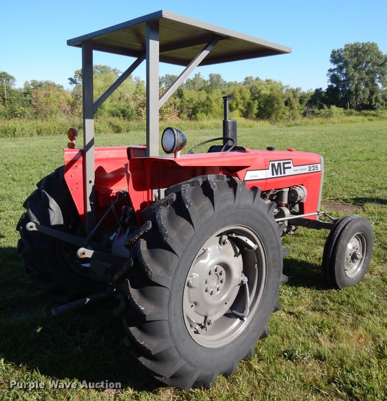 image for item HA9420 1975 Massey-Ferguson 235  tractor