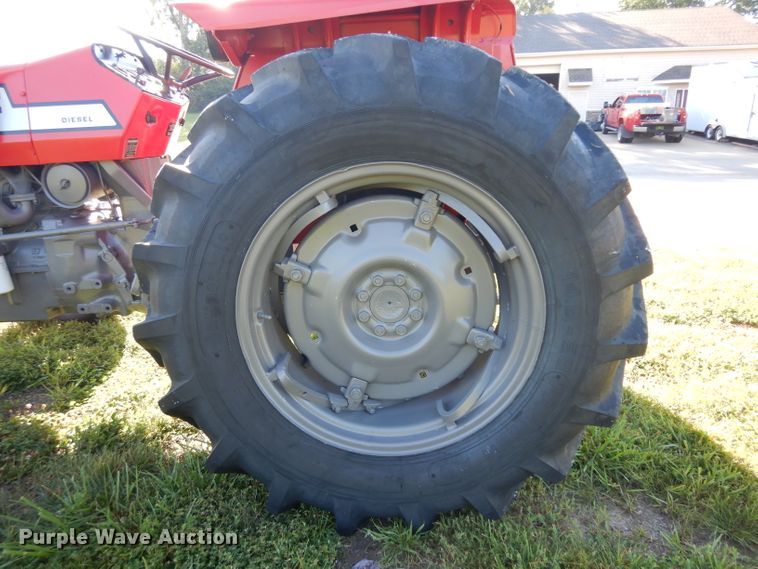 image for item HA9420 1975 Massey-Ferguson 235  tractor